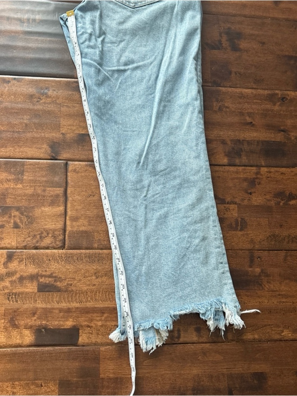 We The Free Light Blue Frayed-Hem Cropped Jeans - Picture 5 of 7